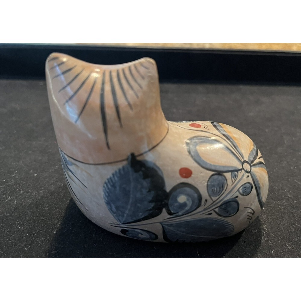 Tonala Cat Sculpture Folk Art Mexican Pottery Flower Design Signed VTG - Picture 2 of 8